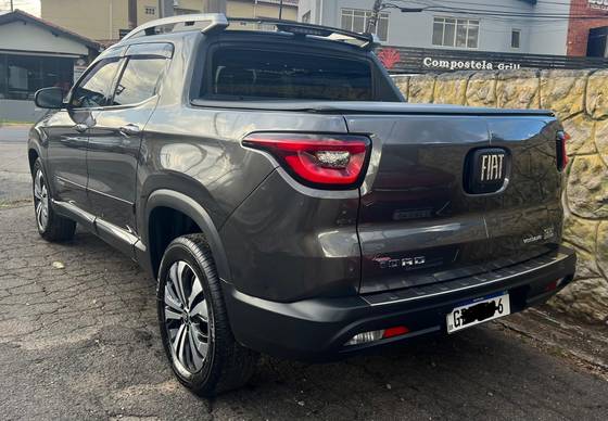 FIAT TORO 2.0 16V TURBO DIESEL VOLCANO 4WD AT9